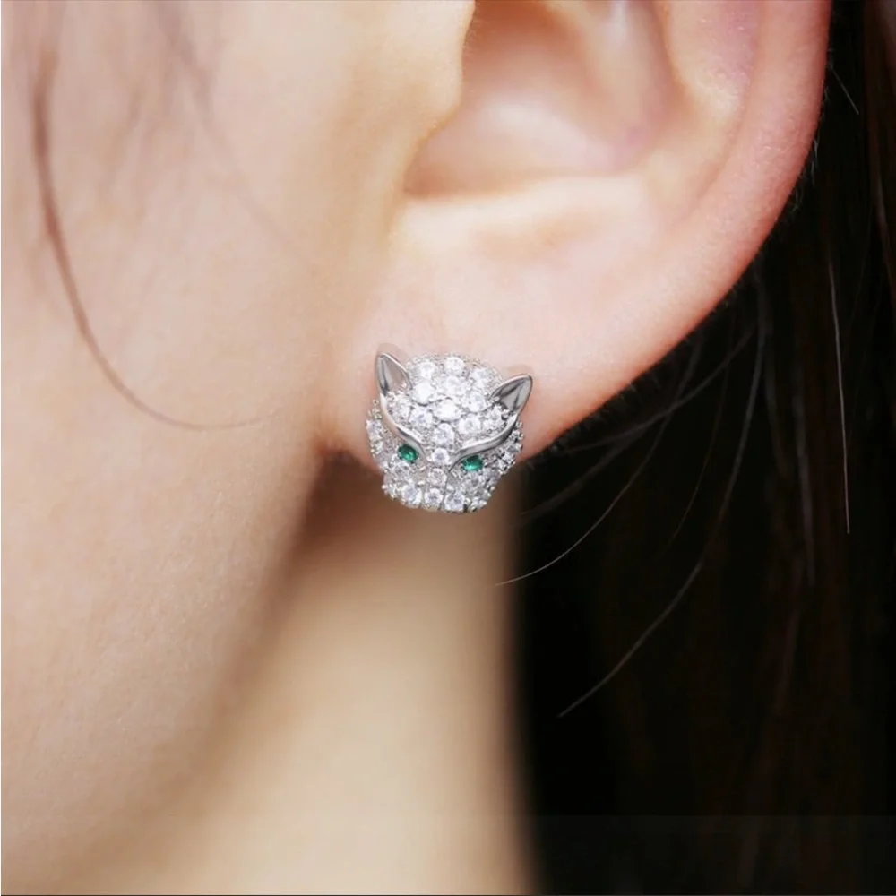 New 925 Silver Shiny Crystal Sparkling Stud Earrings for Women - Picture 4 of 10